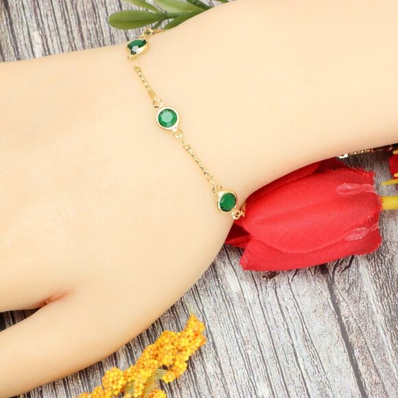 "Trendy Handmade Bracelet – A Stylish Gift for Women & Girls, MAR091533 - Picture 4 of 10